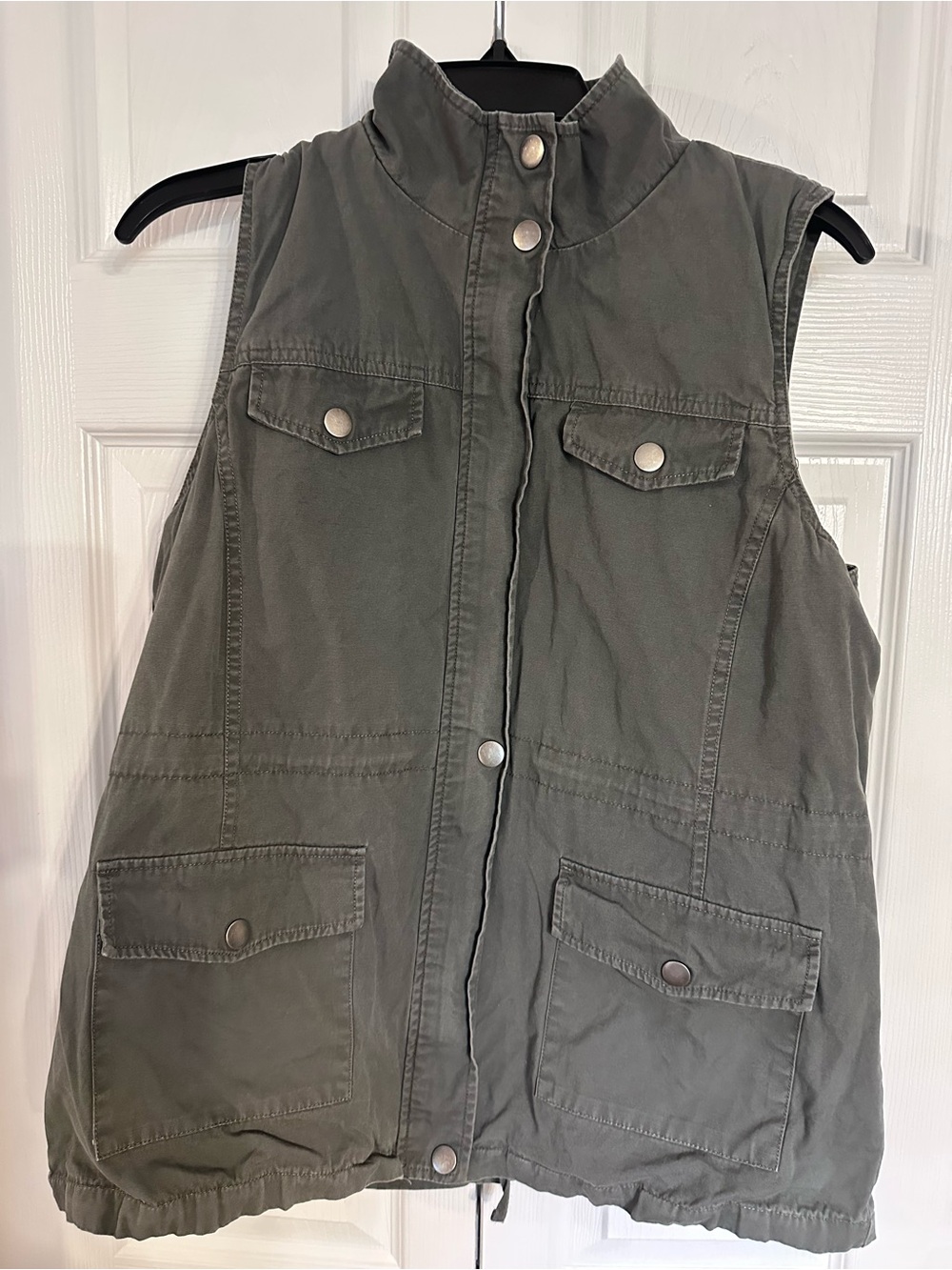 Women’s Blu Pepper Black Label Tag on Olive Fabric Size L